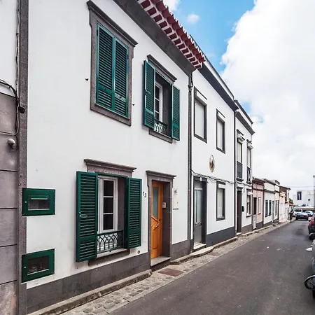 Calheta Downtown 3*