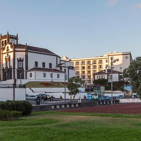 Calheta Downtown Konukevi 3*