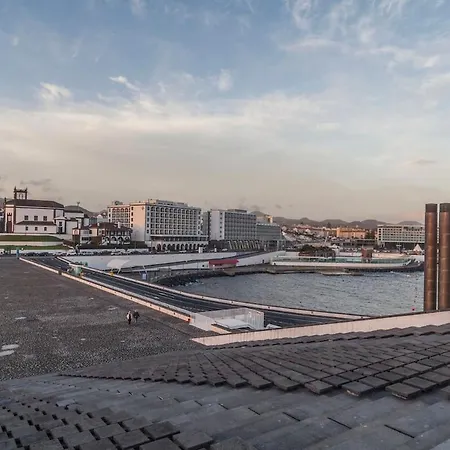 Calheta Downtown Konukevi Ponta Delgada
